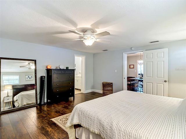 135 CONNIE AVENUE, Tampa, FL 33613