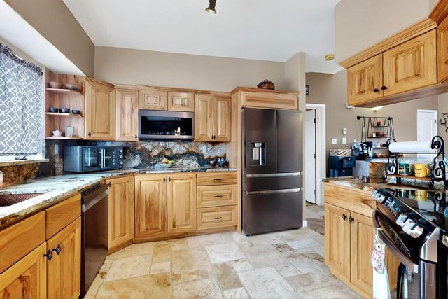 23 County Road 108, Espanola, NM 87532