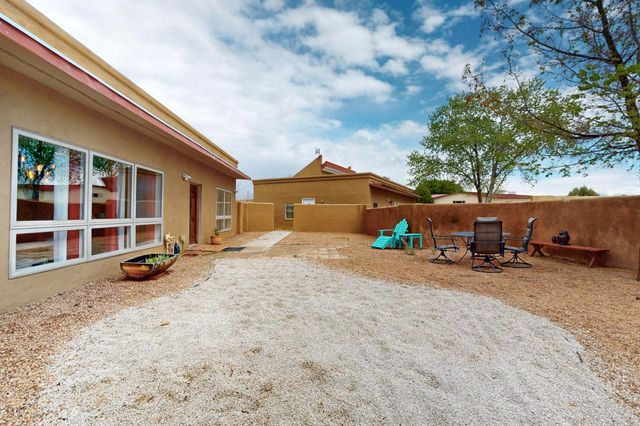 23 County Road 108, Espanola, NM 87532