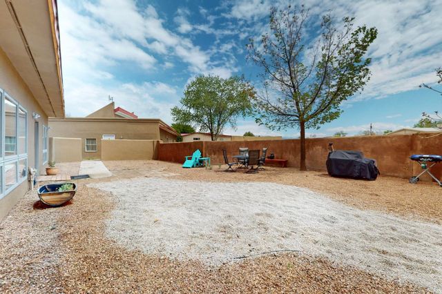 23 County Road 108, Espanola, NM 87532