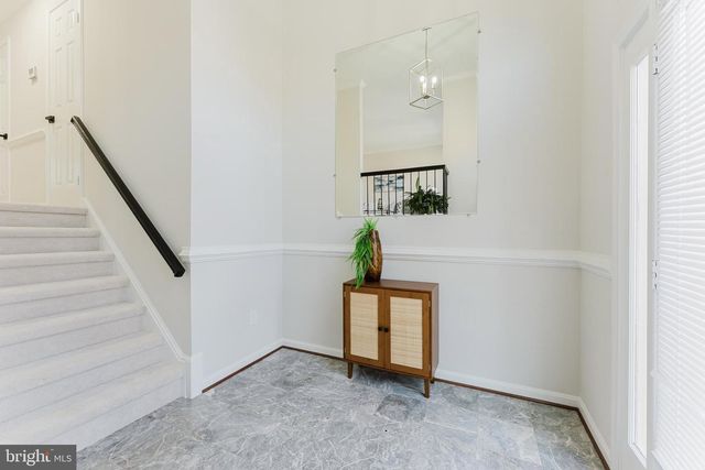 10151 TURNBERRY PL, Oakton, VA 22124