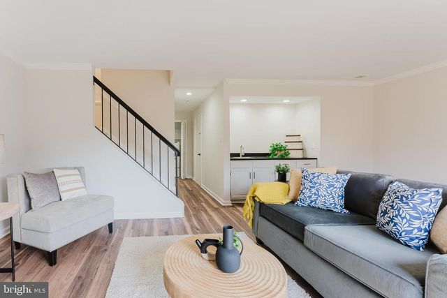 10151 TURNBERRY PL, Oakton, VA 22124