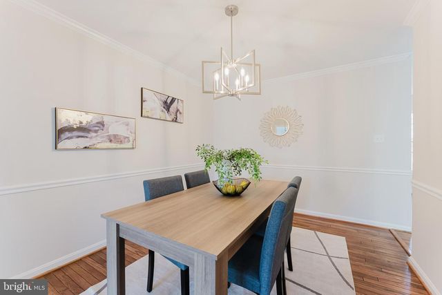 10151 TURNBERRY PL, Oakton, VA 22124