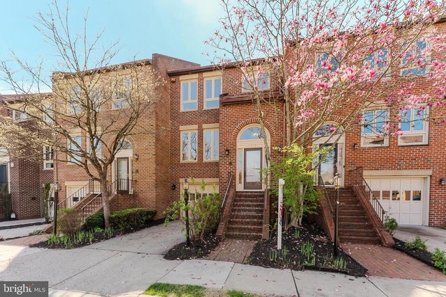 10151 TURNBERRY PL, Oakton, VA 22124