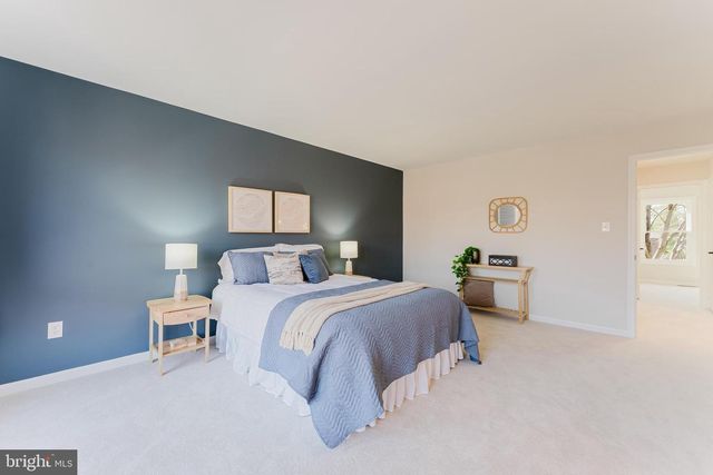 10151 TURNBERRY PL, Oakton, VA 22124