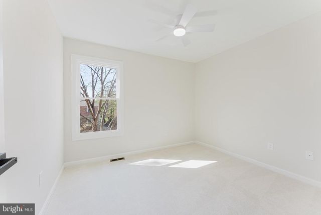 10151 TURNBERRY PL, Oakton, VA 22124