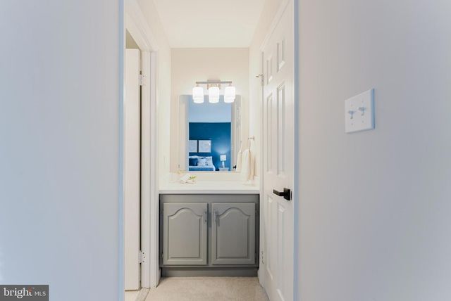 10151 TURNBERRY PL, Oakton, VA 22124