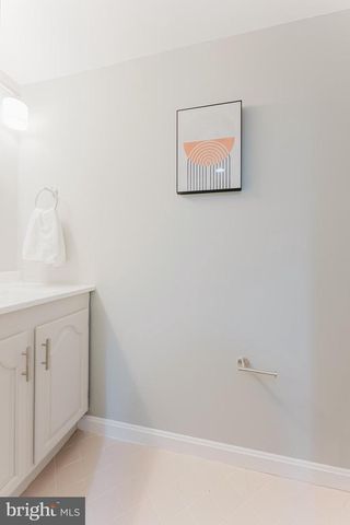 10151 TURNBERRY PL, Oakton, VA 22124