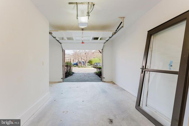 10151 TURNBERRY PL, Oakton, VA 22124