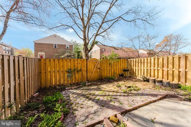 10151 TURNBERRY PL, Oakton, VA 22124