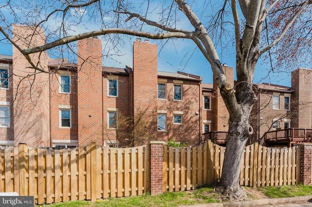 10151 TURNBERRY PL, Oakton, VA 22124