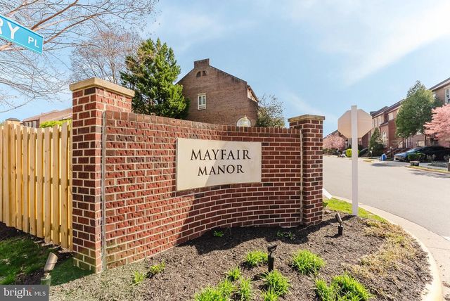 10151 TURNBERRY PL, Oakton, VA 22124