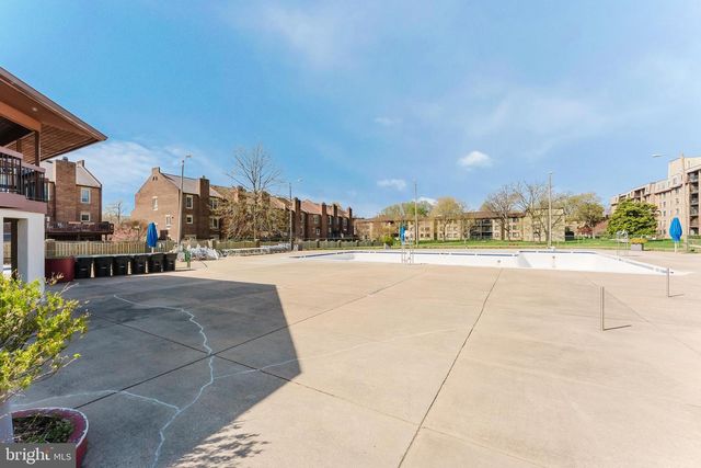 10151 TURNBERRY PL, Oakton, VA 22124