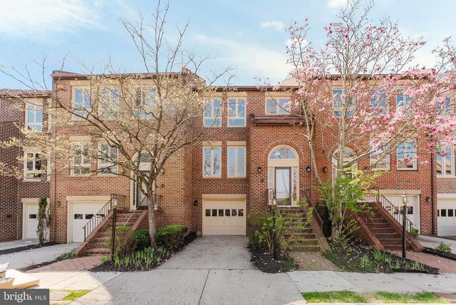 10151 TURNBERRY PL, Oakton, VA 22124