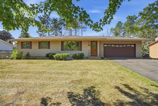 651 10th Street N, Hudson, WI 54016