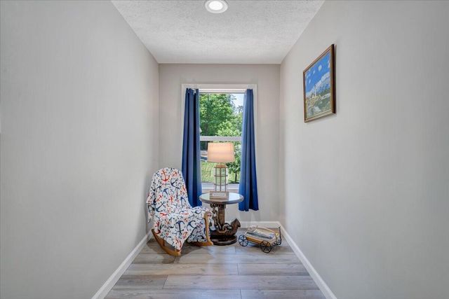 59 Camp RD, Moneta, VA 24121