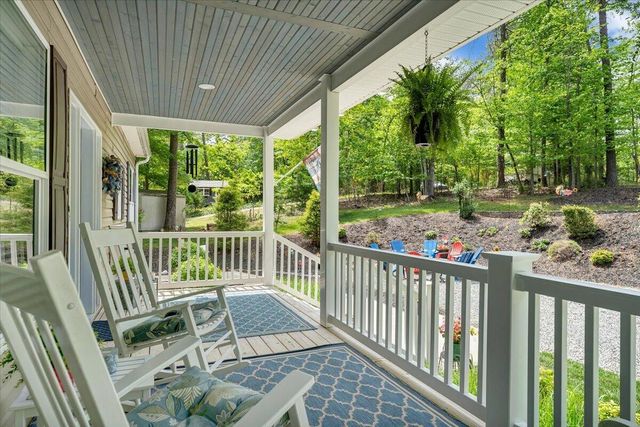 59 Camp RD, Moneta, VA 24121