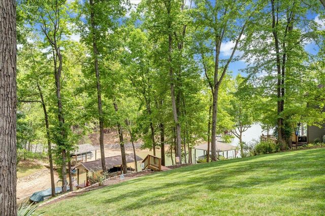 59 Camp RD, Moneta, VA 24121