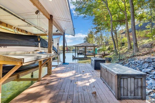 59 Camp RD, Moneta, VA 24121