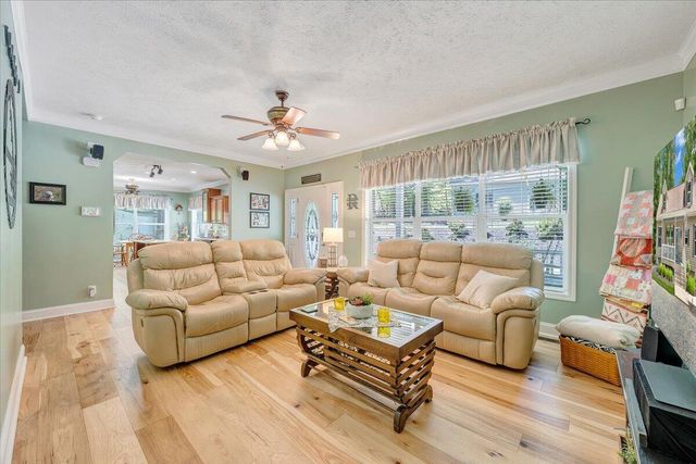 59 Camp RD, Moneta, VA 24121