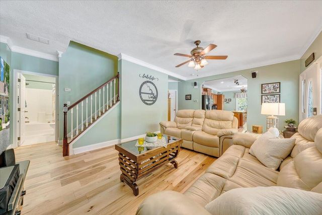 59 Camp RD, Moneta, VA 24121