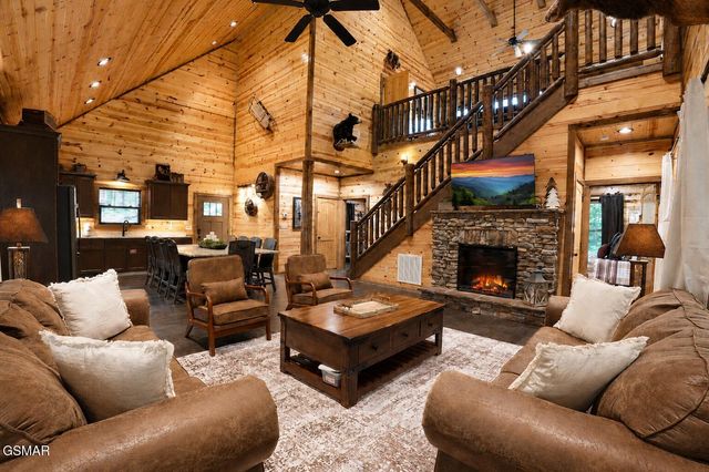 2215 Cub Circle, Sevierville, TN 37862