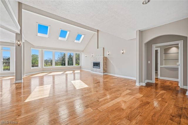 1803 Whisper Bluff Trail, Hinckley, OH 44233