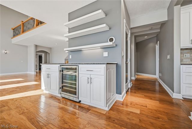 1803 Whisper Bluff Trail, Hinckley, OH 44233