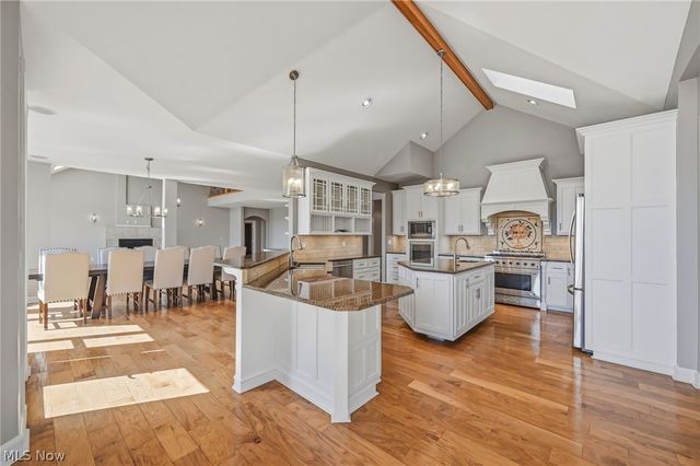 1803 Whisper Bluff Trail, Hinckley, OH 44233