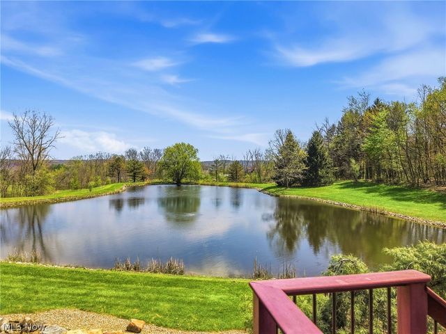1803 Whisper Bluff Trail, Hinckley, OH 44233
