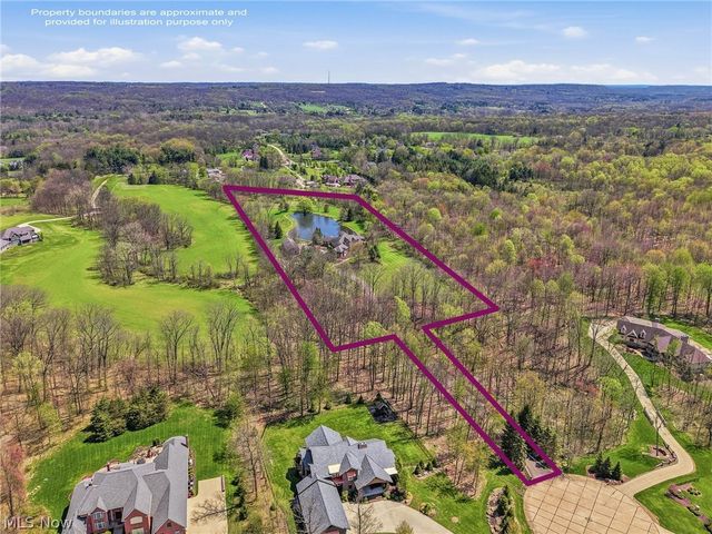 1803 Whisper Bluff Trail, Hinckley, OH 44233