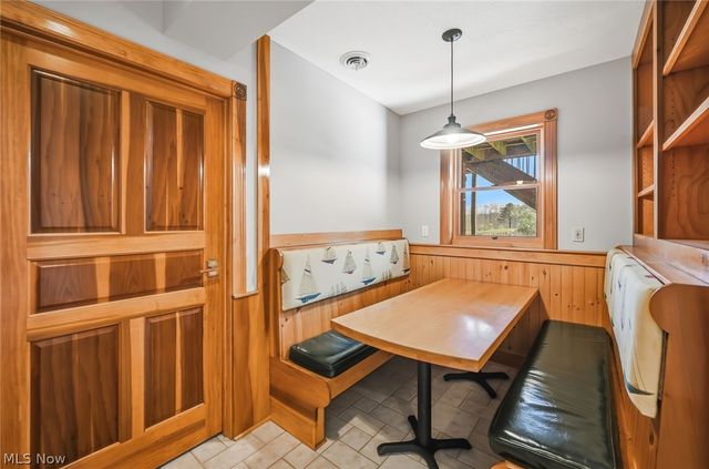 1803 Whisper Bluff Trail, Hinckley, OH 44233