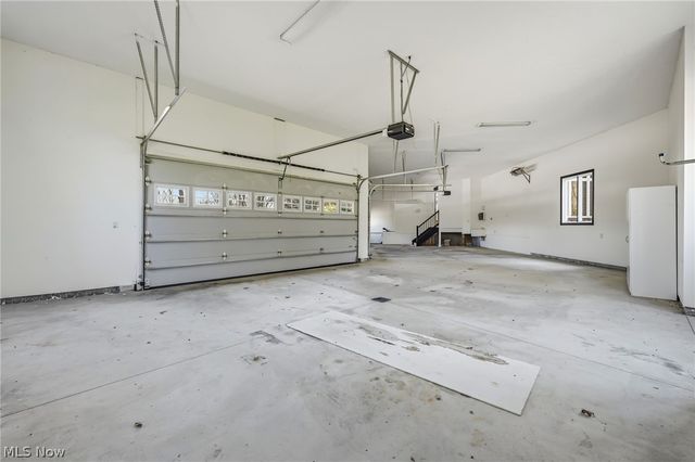 1803 Whisper Bluff Trail, Hinckley, OH 44233