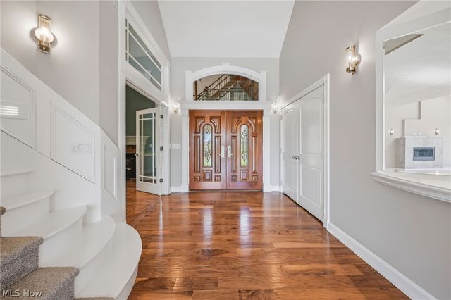 1803 Whisper Bluff Trail, Hinckley, OH 44233