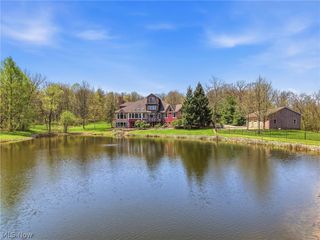 1803 Whisper Bluff Trail, Hinckley, OH 44233