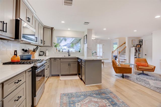 1006 Archer Street, Houston, TX 77009