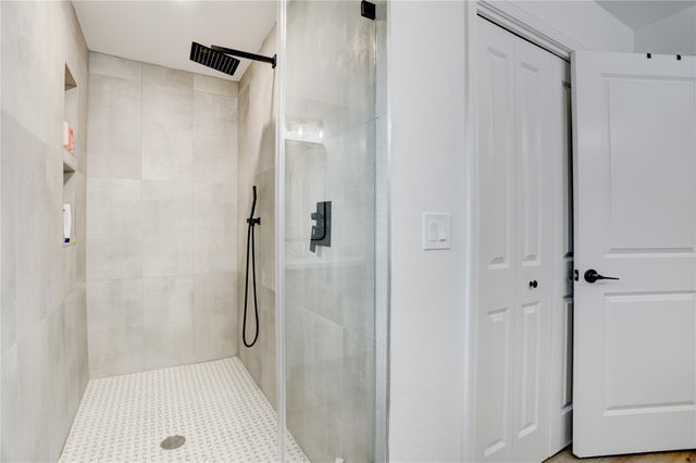 1006 Archer Street, Houston, TX 77009