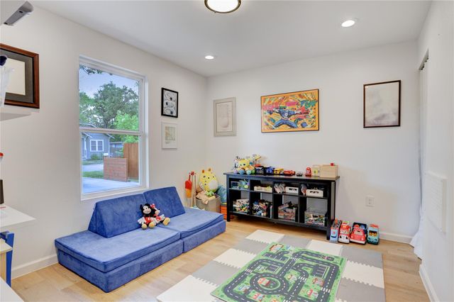 1006 Archer Street, Houston, TX 77009