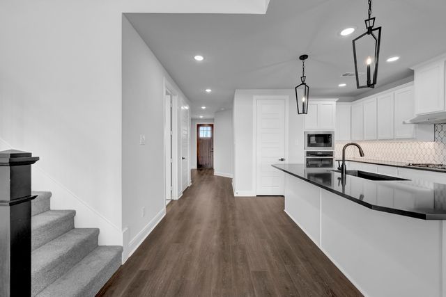 9004 Chestnut Lane, Justin, TX 76247