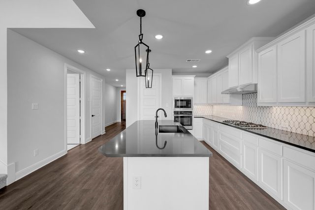 9004 Chestnut Lane, Justin, TX 76247