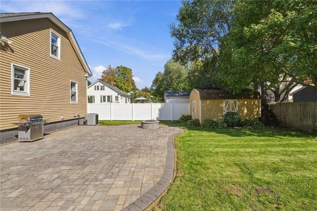 1 Oliver Street, Smithfield, RI 02917