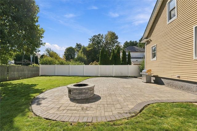 1 Oliver Street, Smithfield, RI 02917