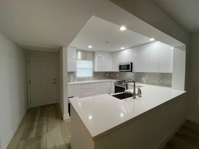 250 NE 20th Street 2100, Boca Raton, FL 33431