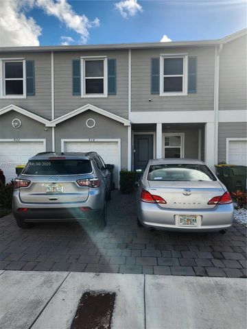 916 SE 17th Ct, Homestead, FL 33034