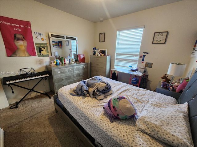 916 SE 17th Ct, Homestead, FL 33034