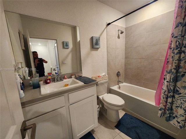 916 SE 17th Ct, Homestead, FL 33034