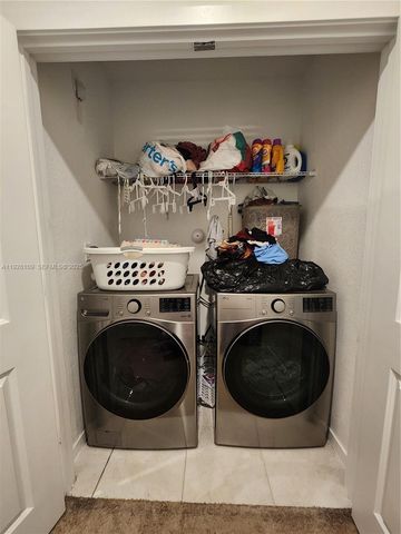 916 SE 17th Ct, Homestead, FL 33034