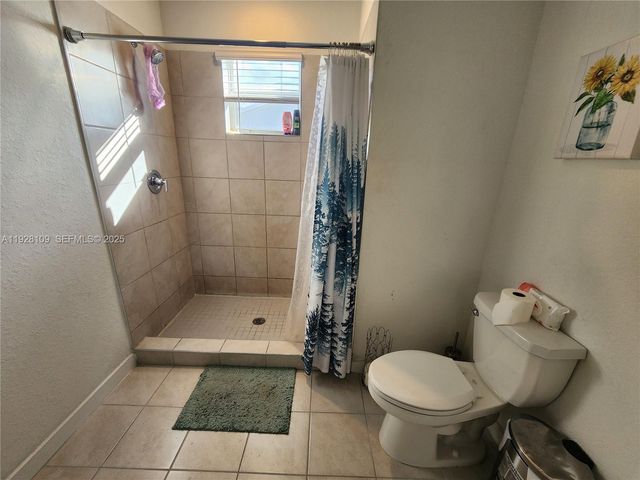 916 SE 17th Ct, Homestead, FL 33034