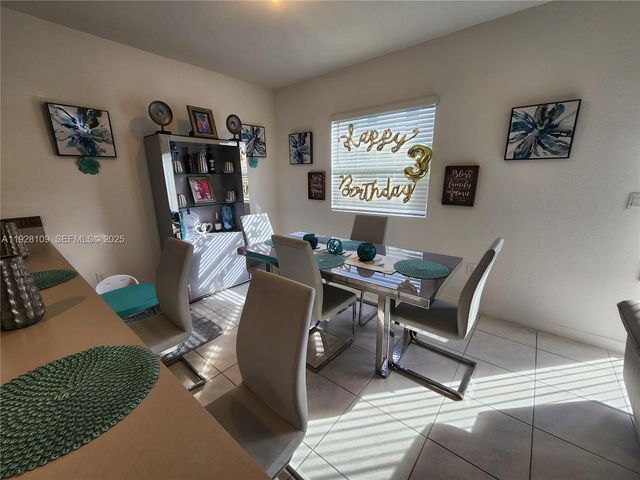 916 SE 17th Ct, Homestead, FL 33034