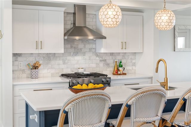 376 East Shore Road, Jamestown, RI 02835